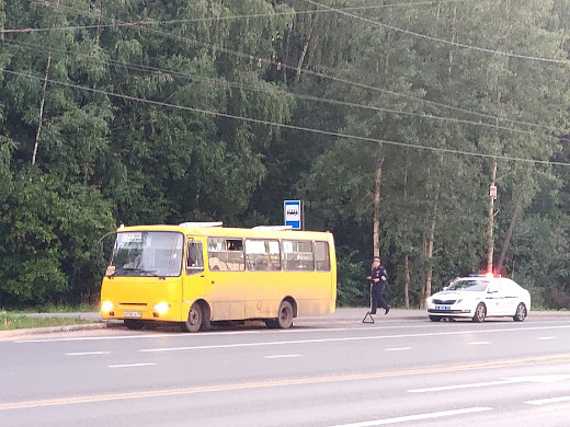 В Иванове 5-летний мальчик разбил голову в салоне автобуса