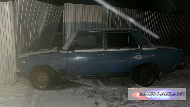  В Юрьевце пассажир «ВАЗа» погиб после столкновения с забором 