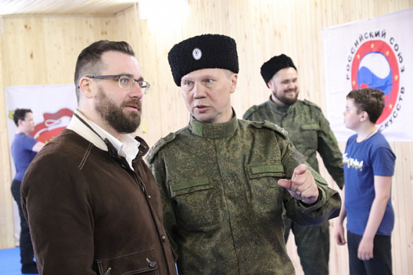 В Иванове при участии казаков открыли спортивный зал 