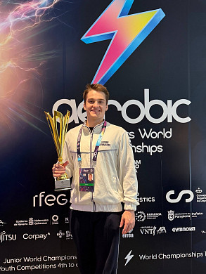 Антон Колобов выиграл Кубок Мира по спортивной аэробике 2026