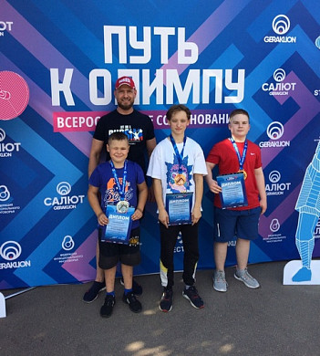 Сборная Ивановской области завоевала 4 медали на всероссийском турнире по тяжелой атлетике 