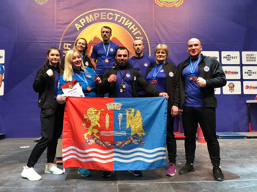 Сборная Ивановской области удачно выступила на Чемпионате России по армрестлингу