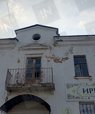 Рушащийся дом в Писцове взяли на контроль в Следственном комитете РФ  