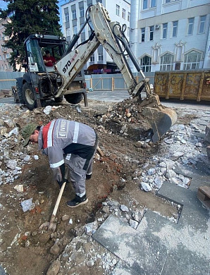  На площади Ленина в Иванове залили фундамент под памятник вождю 