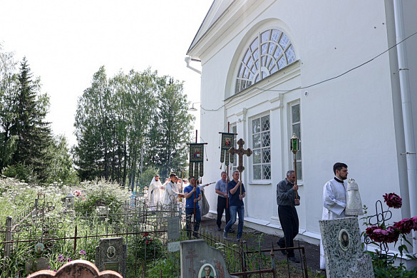 В Старой Вичуге освятили обновленный престол храма преподобного Сергия Радонежского