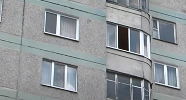 Выпавший из окна 5 этажа дома в Юже ребенок будет жить