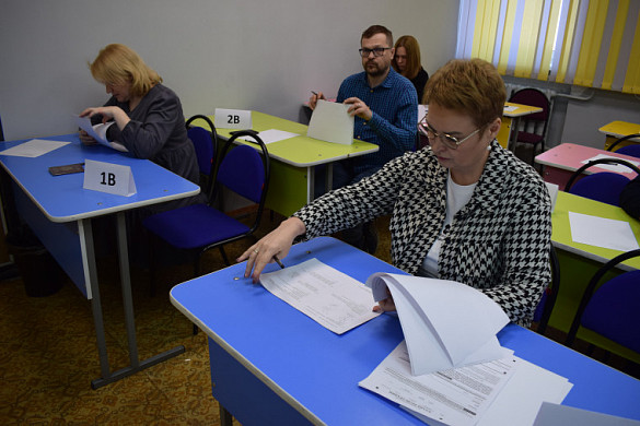  Семеро ивановских родителей написали ЕГЭ по математике 