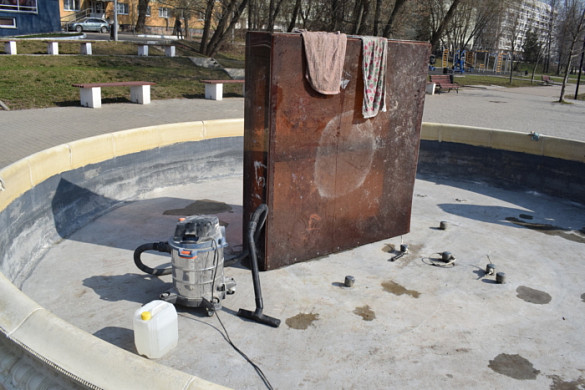 В Иванове началась подготовка фонтанов к летнему сезону