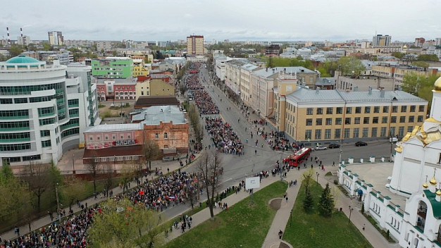 Более 30 тысяч ивановцев прошли в колонне «Бессмертного полка»