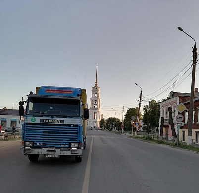 В Шуе мопедист погиб под колесами большегруза