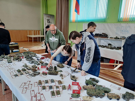 Кинешемские моделисты привезли 15  наград с выставки «Защитники Отечества-2024»