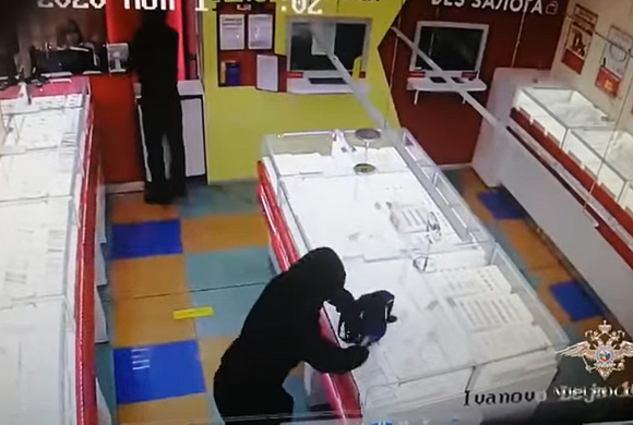  Вынесен приговор налетчику, за 45 секунд ограбившему ювелирный магазин в Иванове 