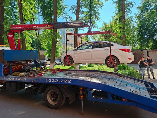 Восемь автомобилей должников за энергоресурсы отправились на штрафстоянку