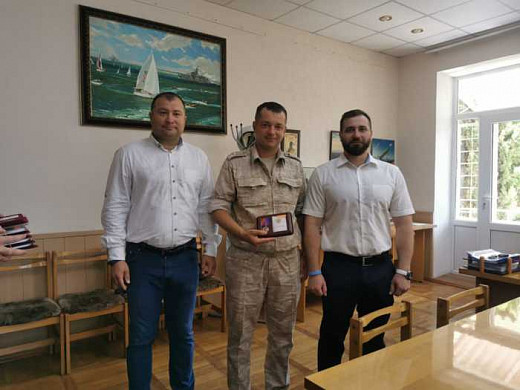Мэр Владимир Шарыпов побывал на ракетном катере «Ивановец» в Севастополе