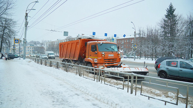 Дорожные службы Ивановской области борются с рекордным уровнем осадков