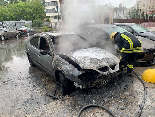 Утром в Иванове сгорели два автомобиля