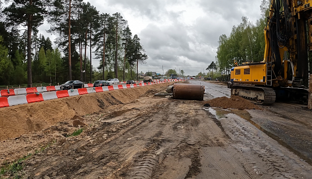 Власти обещают избавиться от пробок через ж/д переезд в местечке Горино