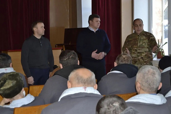 Ивановский мэр накануне Дня защитника Отечества навестил ветеранов СВО в военном госпитале