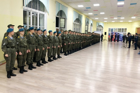 Первокурсники ивановской школы авиаторов приняли присягу