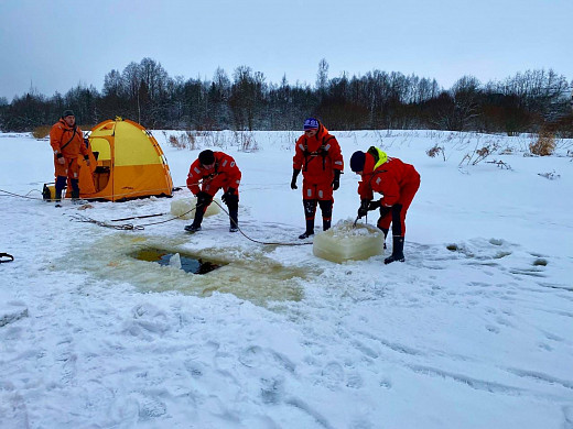 Ивановские водолазы при поиске погибшей в Крещение на реке Оредеж потеряли двух роботов