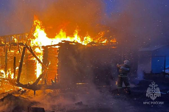  В Приволжском районе сгорел жилой дом 