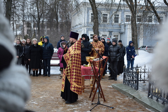 Ивановские студенты торжественно освятили зачетки