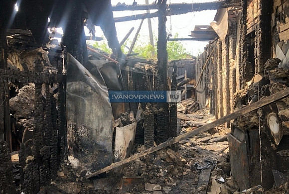 В Юрьевце семья после пожара осталась без крыши над головой