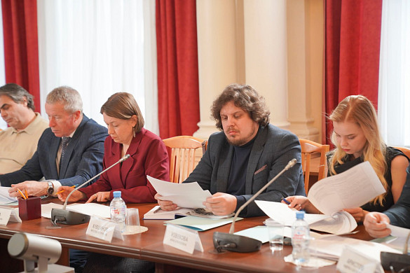 В Ивановской области обсуждают новые меры поддержки семьи и детей