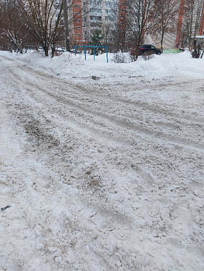 На пр. Текстильщиков ни разу не расчищали снег
