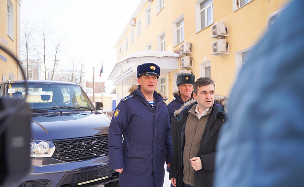 Губернатор Станислав Воскресенский передал очередную партию гумпомощи в зону СВО