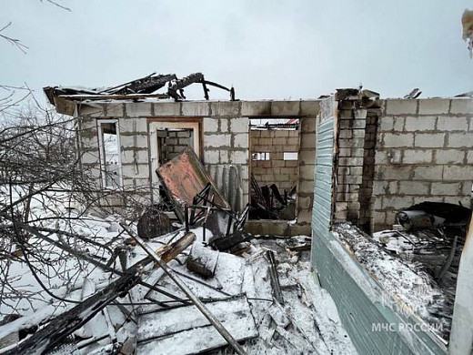 В Тейковском районе в горящем доме нашли тело мужчины