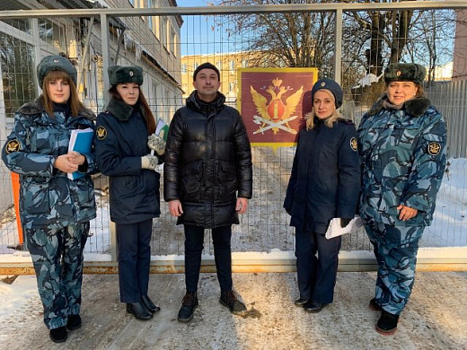 Ивановские активисты собрали 1000 книг для осужденных ИК-7