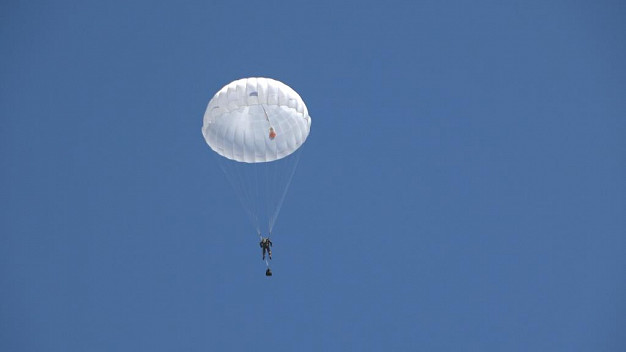 Новая парашютная система завода «Полет» «Кадет-100» передана на госиспытания