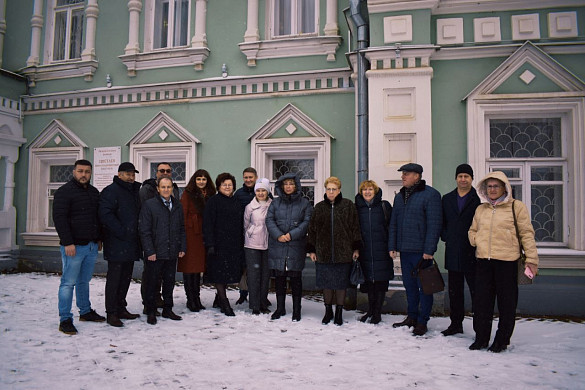 На экскурсии в шуйском музее Бальмонта побывали главы городов и районов области
