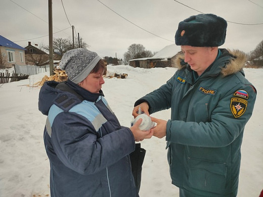 Жителям Заволжского района активно устанавливают пожарные извещатели