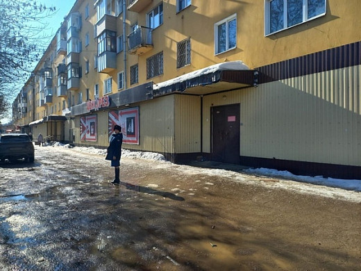  В Иванове наледь с крыши упала на девочку 