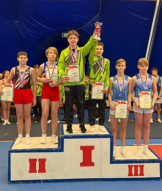 Ивановцы завоевали 17 медалей на Чемпионате и Первенстве ЦФО по прыжкам на батуте