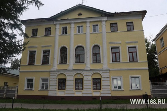  В Кинешме на Волжском бульваре разрушается памятник архитектуры 