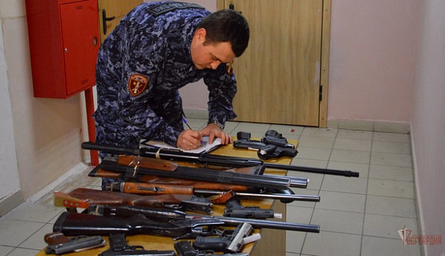 17 единиц оружия изъяли росгвардейцы за неделю у жителей Ивановской области