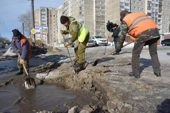 За день в Иванове откачивают до 600 кубометров талых вод