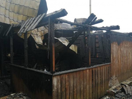  В Наволоках сгорел двухэтажный жилой дом 