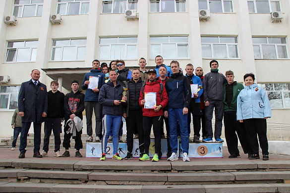 Более 500 спортсменов пробежали традиционную эстафету в Кинешме 