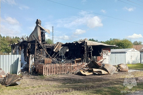 В Шуйском районе мужчина погиб на пожаре, пытаясь спасти имущество 