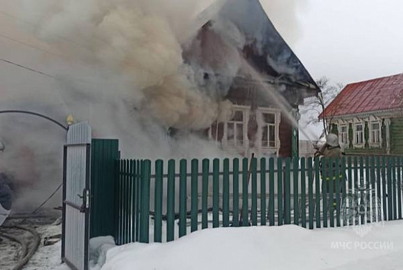 В Холуе на пожаре погиб пожилой мужчина