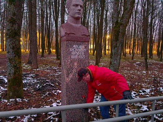  Годовщину Великого Октября в Иванове отметили акцией и автопробегом 