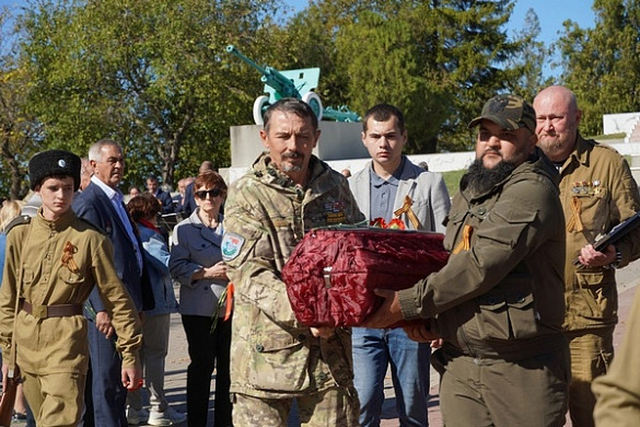  Поисковики ищут родных погибшего летчика из Ивановской области 