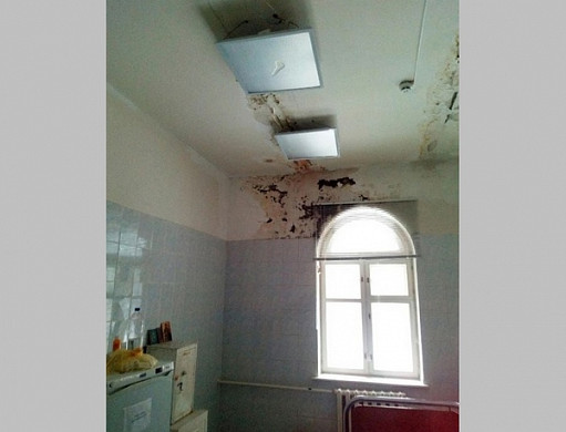  В Палехской ЦРБ прохудилась крыша хирургического отделения 