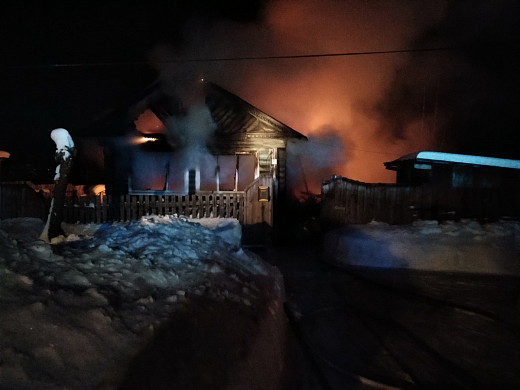  В Ивановской области пожар оставил без крова семью с двумя детьми 
