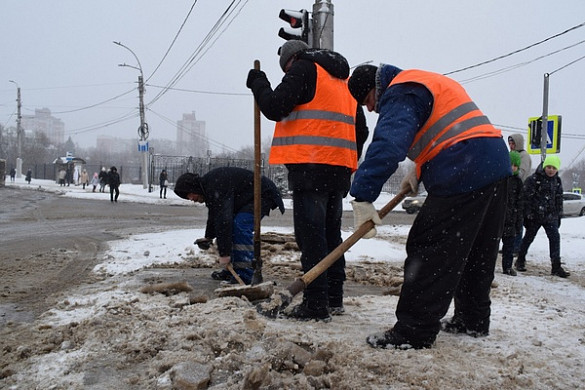  В Иванове обработали от гололеда почти 2 млн квадратных метров пешеходных зон 