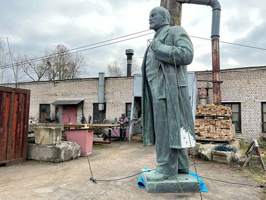 Памятник Ленину вернут на место в конце ноября